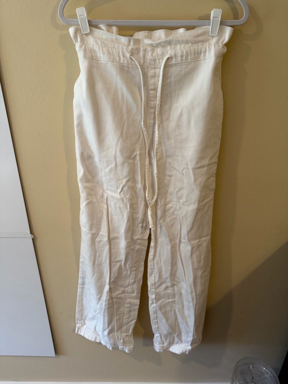 Universal Thread Cream Women's paper bag jeans